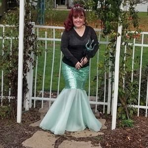 Meet your Posher, Cat